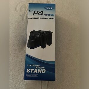 Controller charging stand